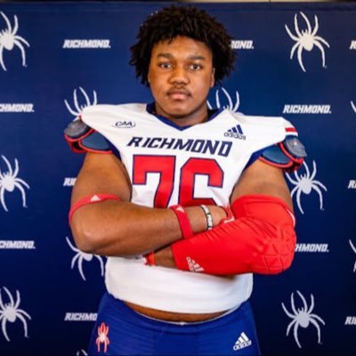 ||OL @Spiders_FB|| ||Joshua 1:9⚓️|| || 3x State Champ💍|| ||K.S.B.G|| ||DL Assassin🥷🏾||