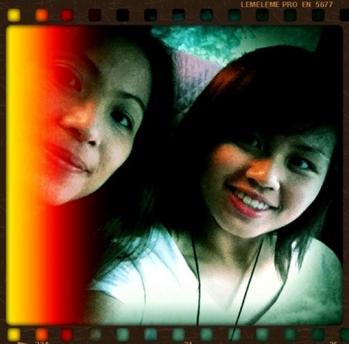 lijingxz's profile picture. Smile because it happened