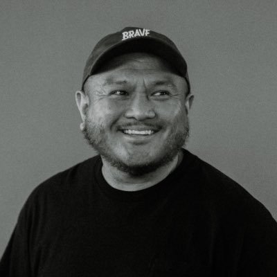 r2roycerull's profile picture. Just a (really) Artsy dude.