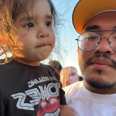 God bless the child that can hold his own. LA. 🇲🇽