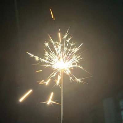 Qqqqq47323021's profile picture. 