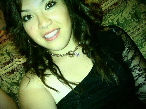 Alondra Estrada ; Sophmorre @ MEHS
famiLy firssst ; FoLLowBaccck :D