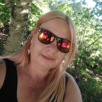 🏴Scottish Lassie 🏴who follows the pagan/wiccan path in life⭐️. Into gigs, festivals, music, caravanning, nature & photography.🎧
