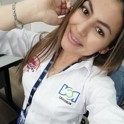 🎙️Comunicadora Social
⚽  #LavozdulcedelGol 🍬🍒 #Narradoraenconstrucción
Dj-Locutora 🎶 
Voz Comercial.