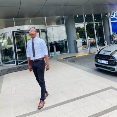 IngazolaM's profile picture. 