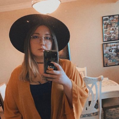 hollyj__kilgore's profile picture. S P E C T A C U L A R V E R N A C U L A R Venmo:Holly-Kilgore-4 (she/her)
