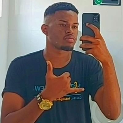 📚 Engenharia • @ufmg
⚡ Técnico em Eletrônica • @ufmgcoltec
🎯 Diretor • @itus_escola
🧑🏽💻 Dev • Grupo Ivy