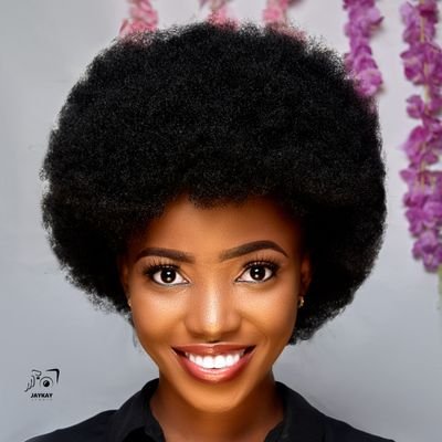 suashi_egbe's profile picture. The King's Daughter is all glorious within; her apparel is lined with gold.👸

I am all that I am because of love; love is my being.