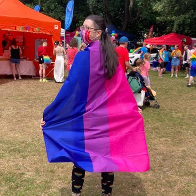 Professional digital person | @b3ckyetc on everything | she/her | 🌈 🇵🇸