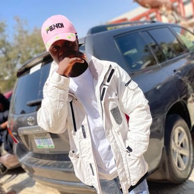 Dinga0337's profile picture. Frontend Developer👩‍💻 and Graphic Designer🎨