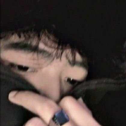 Doc_Q1's profile picture. 