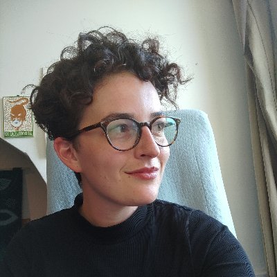 26 | she/her 🏳️🌈 | dutch teacher & aspiring writer/academic | classics/german/literary studies/social media/memory studies | 🗣️🇳🇱🇩🇪🇬🇧