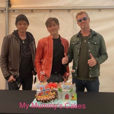 Mymummyscakes's profile picture. Owner of my mummy's cakes and published author