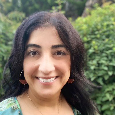 lisagduncan's profile picture. wife, mother, Gemini, bookworm