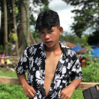 _kingjunrey's profile picture. ✨ Believe in what you pray for ✨
FB: Yernu'j Bentoy
IG:dngjunri