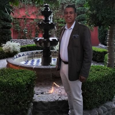 Vicmor55878217's profile picture. Las letras