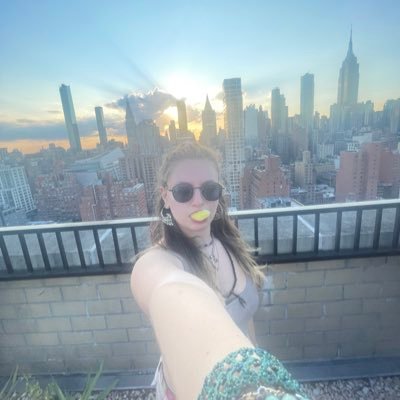 sagewolfson's profile picture. 