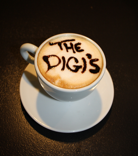 TheDigitalistas's profile picture. The Digitalistas: a mix of Digital and Fashionistas. Follow our posts that contain a critical (but humorous) eye on the world of fashion, beauty and lifestyle.