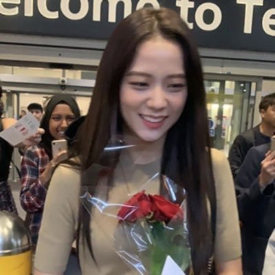cancel YG . anyways stan Bp,Loona and itzy