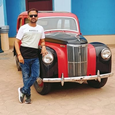 DevRajput004's profile picture. 