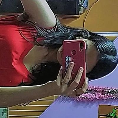 uglyndeadinside's profile picture. Bullshiting my way through