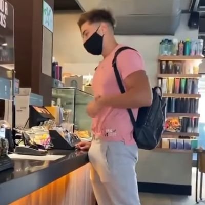 Carlisle2504's profile picture. Soccer | Basketball | Music | decent| engineer | happy life | travelbud |