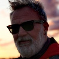Sanlı yalanı dolanı sever, anlatın dinlerim. (@sanl69252161) Twitter profile photo