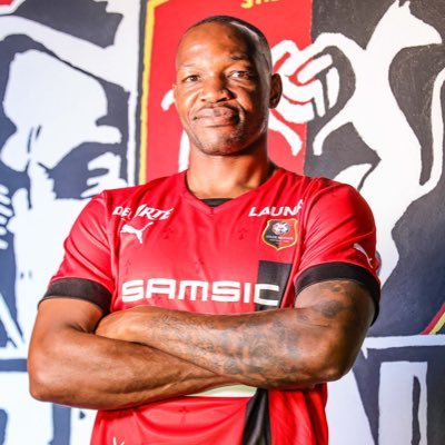 Mandanda meilleur goal de la saison 2022-2023 #SRFC ❤️🖤