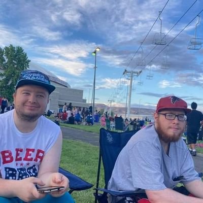 Logan44353101's profile picture. Single!  I'm a PS4 gamer and PC and Xbox 1 gamer😎😎 chillin! i love History and Math and Politics!☠️🙂