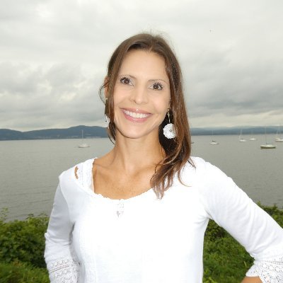 Ina Tsagarakis, MS, RD, CDN Registered Dietitian