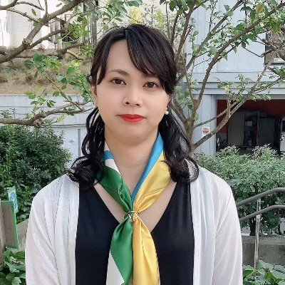 ロシア文学・文化。著書『ロシア文学とセクシュアリティ』(群像社、2022年)、『ロシアの「LGBT」』(群像社、2019年)。Ph.D.