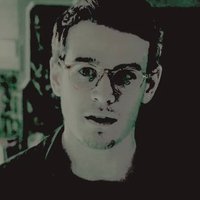 Paint me as a villain. (fake.) (@huntsundead) 's Twitter Profile
