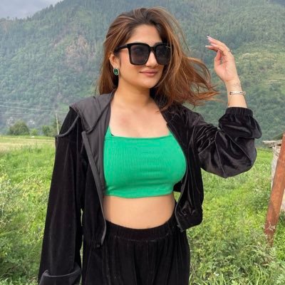 Nishzing's profile picture. My bed is a magical place I suddenly remember everything I had to do 🤍🌙