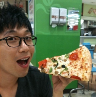 curioustosay's profile picture. 유진형,기묘한,물고기,단거,재밋는것,맛,요리,음악,인디,술,여행,IT,아이폰,걷기,꼼지락,자전거