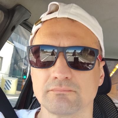 Vitaliy_375's profile picture. Достигатор