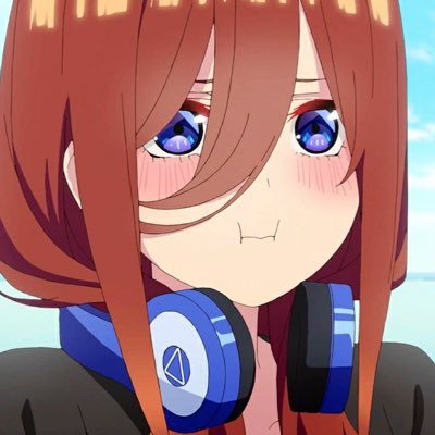 五等分の花嫁好きの大学生です！ 三玖💙推し！フォロワーさん1000人本当にありがとうございます😭無言フォローすみません。