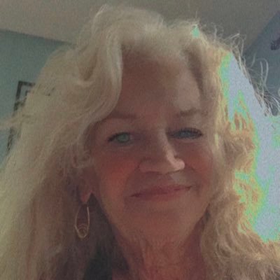 Suzanne64935868 Profile Picture