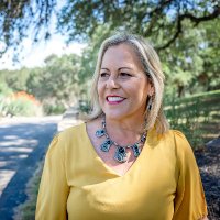 Carolyn Kee - @CarolynKeeTXHC Twitter Profile Photo