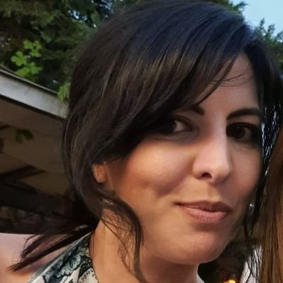 eleni_vp's profile picture. 