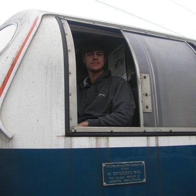 DavidAB_'s profile picture. • Systems Engineer and former Raspberry Pirate
• Formula One and Raspberry Pi aficionado
• I guess I just retweet shit