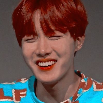 ˙⊱ 𝘓𝘶𝘮𝘰𝘴!
♠☂︎⃟Um louco por suco de maracujá, fanfics, cereja e os sopemin 🙃🍒
Leia já 'Cherry Red Hair'