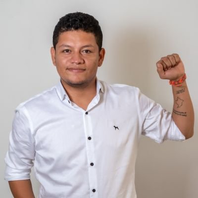 Soy un Luchador| |Activista, líder social y político| militante de La Unión Patriótica y el Pacto Histórico.