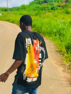 A football player I play young share grow from Ghana