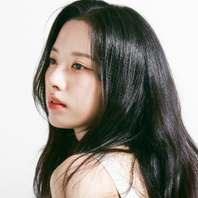 always on Bona’s side ^❤️^ (she/her, 22) and a pacifist until someone drags my girl for no reason