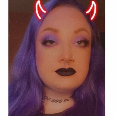 CamriTheHBIC's profile picture. Lover of The 1975, makeup and Vine references. I never went to Oovoo Javer. she/her #Liberal #Feminist #BlackLivesMatter #LGBTQally