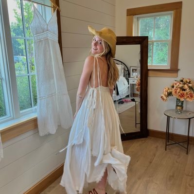 jennarquast's profile picture. https://t.co/ugOk4wKdZi