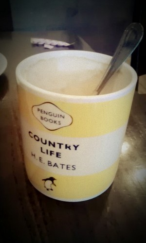 ModernOlivia's profile picture. An American mom making her way in SW London