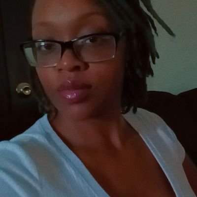 DeShonGraham1's profile picture. 🌻