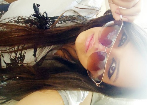 15 anoos, Sagitariana, Feia, Chata, Irônica, Melhores : @Sah_suaLoirinha e @_DafyRawr *------------*
http://t.co/dpaD9fMypx