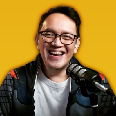 TohRelova's profile picture. Jesus-Powered, Coffee-Propelled.